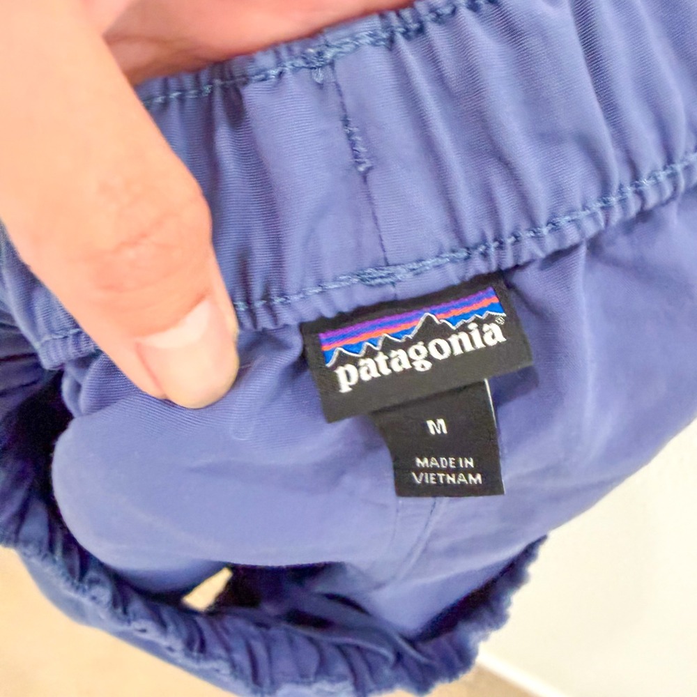 Patagonia Barely Baggies 2" Shorts Athletic Hiking Camping Purple Dusty Blue M - Picture 5 of 5